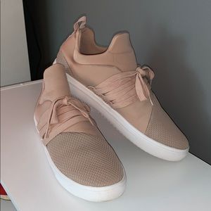 Steve Madden Lancer shoes